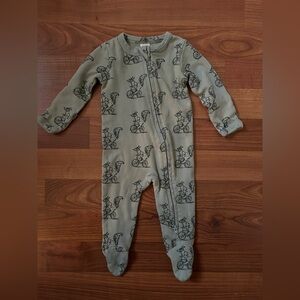 Kate Quinn Long sleeve zipper footie | green squirrel | organic cotton interlock